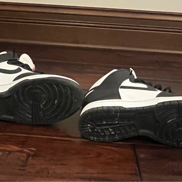 Nike Black and White panda Dunk high top Athletic Shoes - Picture 5 of 5